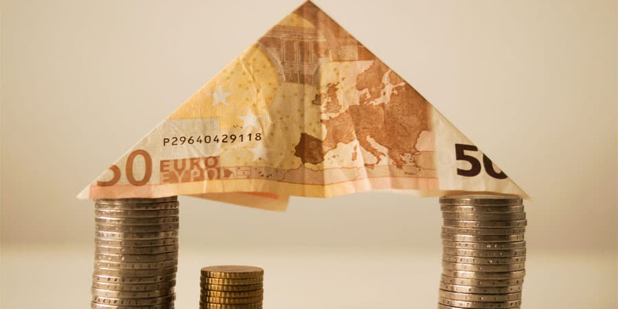 Best Tax-Saving Schemes in India for Salaried Employees 2025